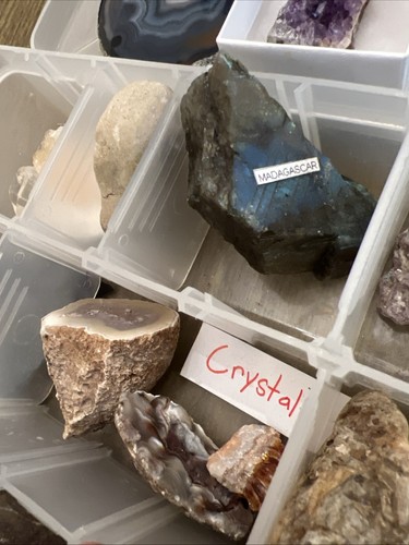 Huge assorted lot of crystals, gemstones, stones - tumbled and raw crystal lot - Picture 11 of 19