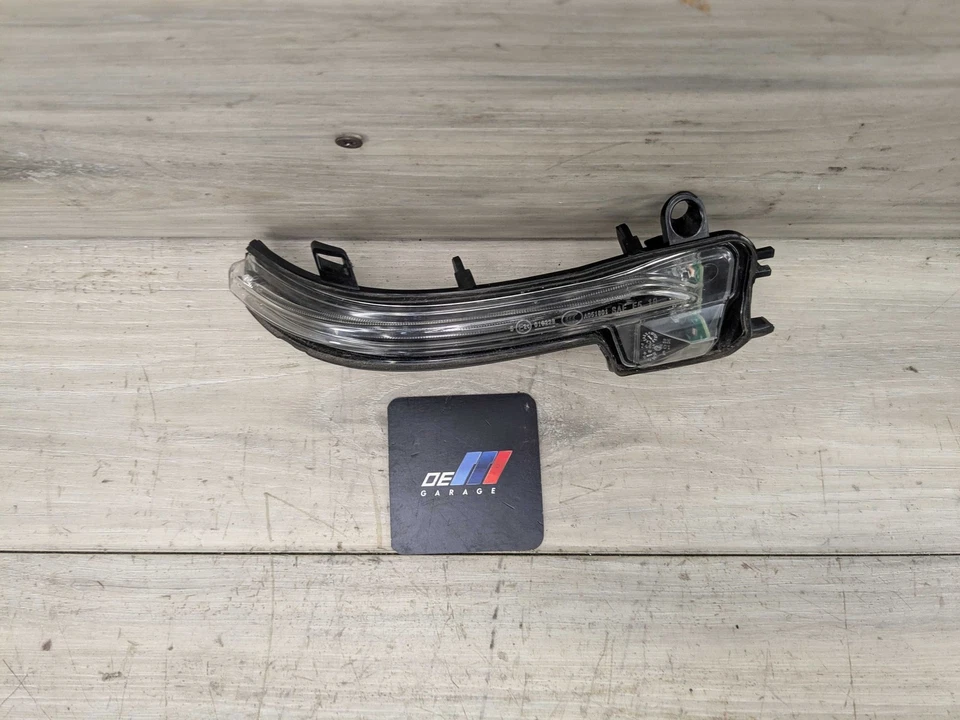 Indicador de luz de seta espelho lateral direito do passageiro BMW F44 228 M235 FABRICANTE DE EQUIPAMENTO ORIGINAL - Imagem 4 de 4