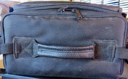 Genuine Nikon Camera Shoulder Bag ***Brand New *** - Picture 4 of 12