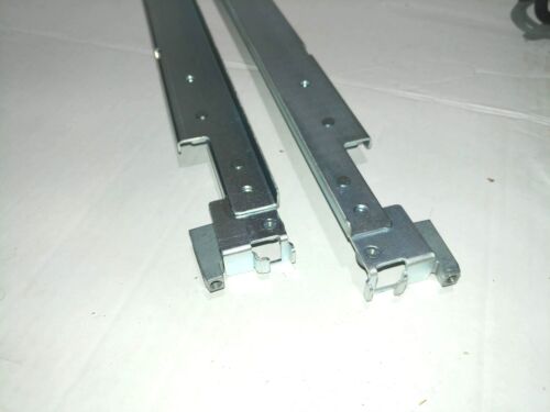 Dell PowerEdge 1850 1U Static 4-Post Rapid Rail CC063 - Picture 3 of 3