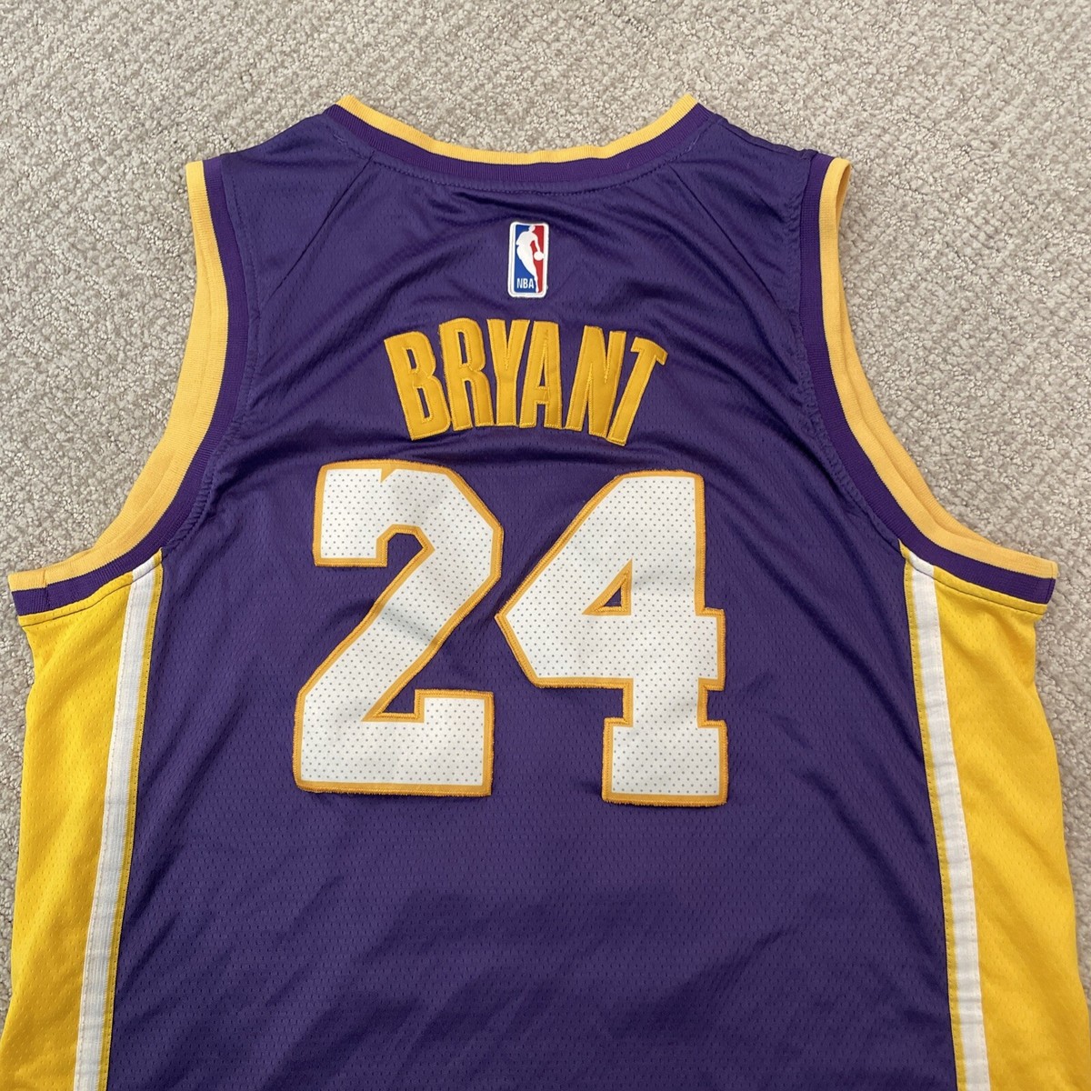 Kobe Bryant #24 NBA Los Angeles Lakers Nike Wish Men's