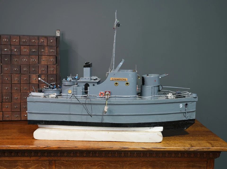 Modelo De Colección Barco Eléctrico Patrulla Militar Arte Popular Control Remoto PIEZAS RC Foto 2 de 4