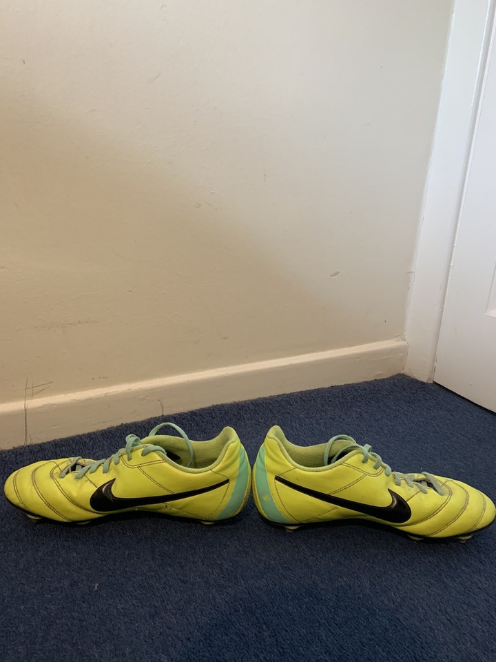 Nike Tiempo Green Glow Football Boots Size UK 7 Inc Spanner To