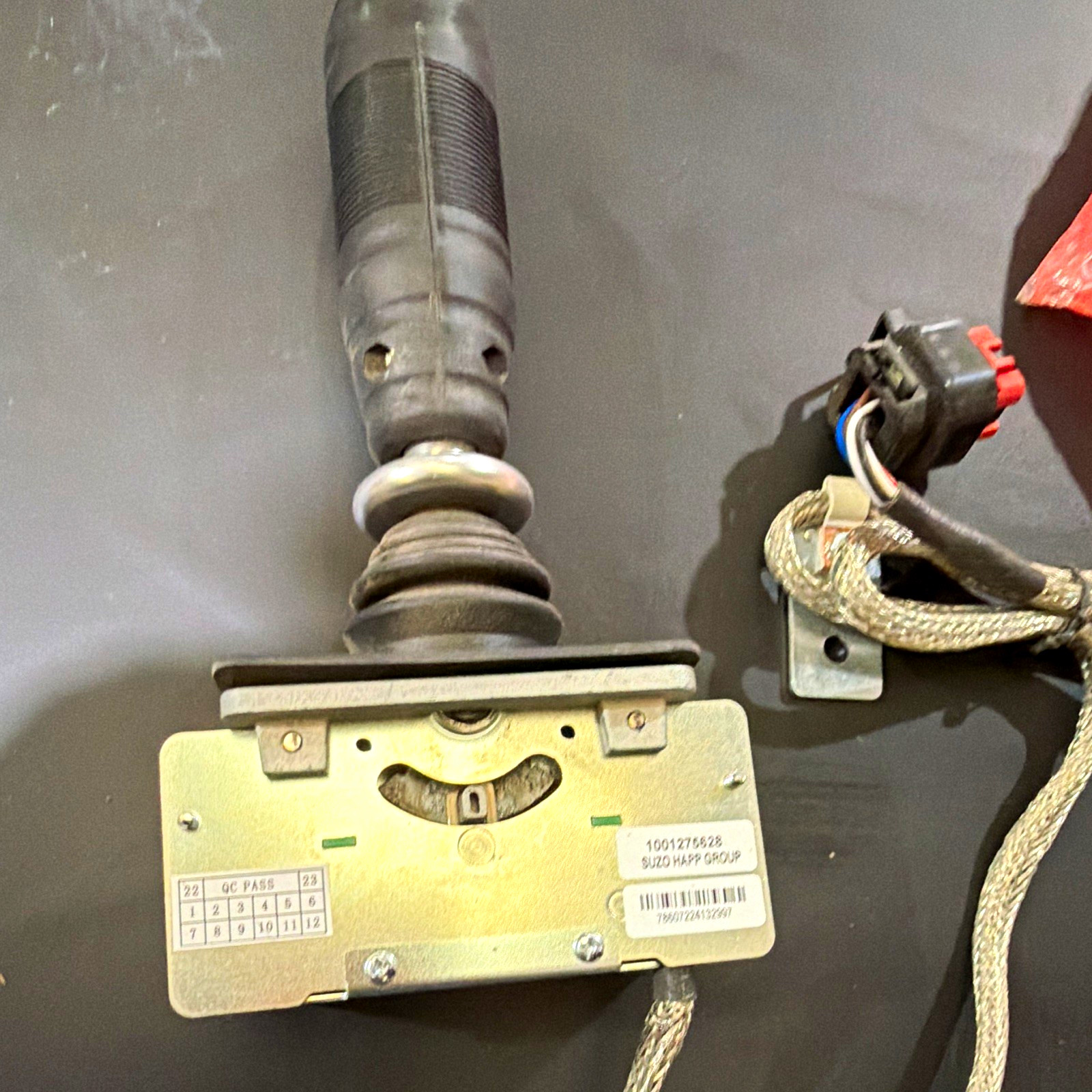 SUZO HAPP Joystick Controller Assembly w/ Wiring Harness MPN 1001275628 jlg