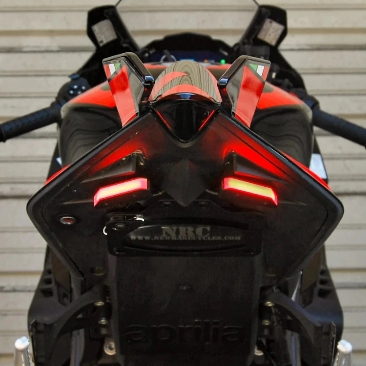 Kit Porta Targa Posteriore Elimina Parafango In Alluminio Per Aprilia RSV4 2009-2020 E Tuono/RS4 125/50 2011-2020 Con Luce Targa - 3