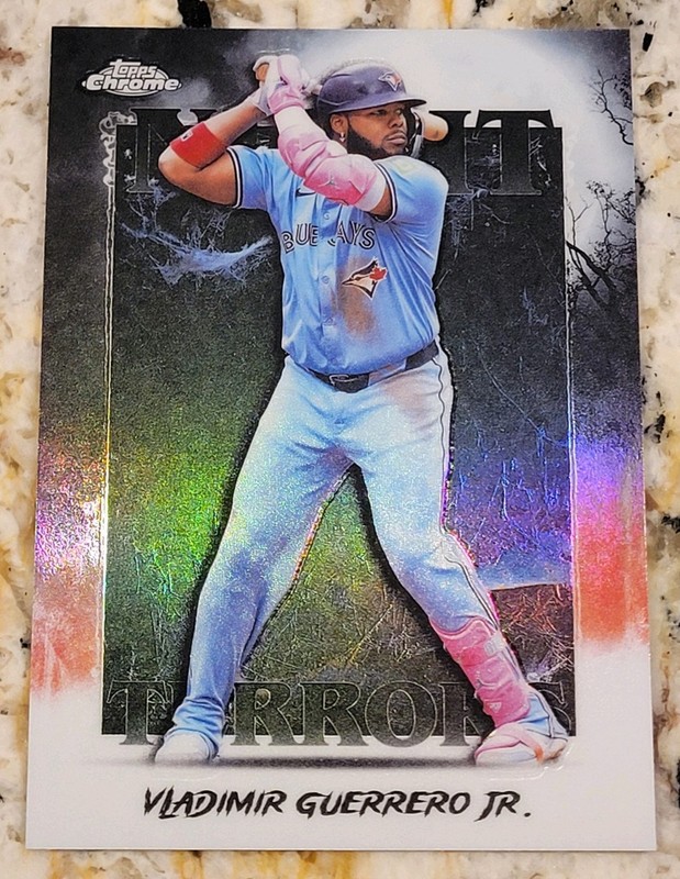 2025 Topps Chrome ⚾️ VLADIMIR GUERRERO JR #NT-17 NIGHT TERRORS REFRACTOR SP