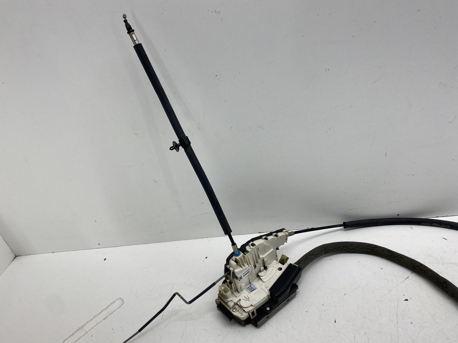 ⭕ 2014-2021 Maserati Ghibli Front Right Door Lock Latch Actuator OEM 670107780