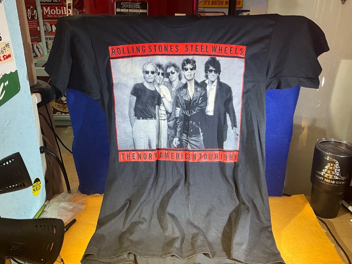 A13-8 ROLLING STONES CONCERT T-SHIRT - 1989 STEEL WHEELS TOUR