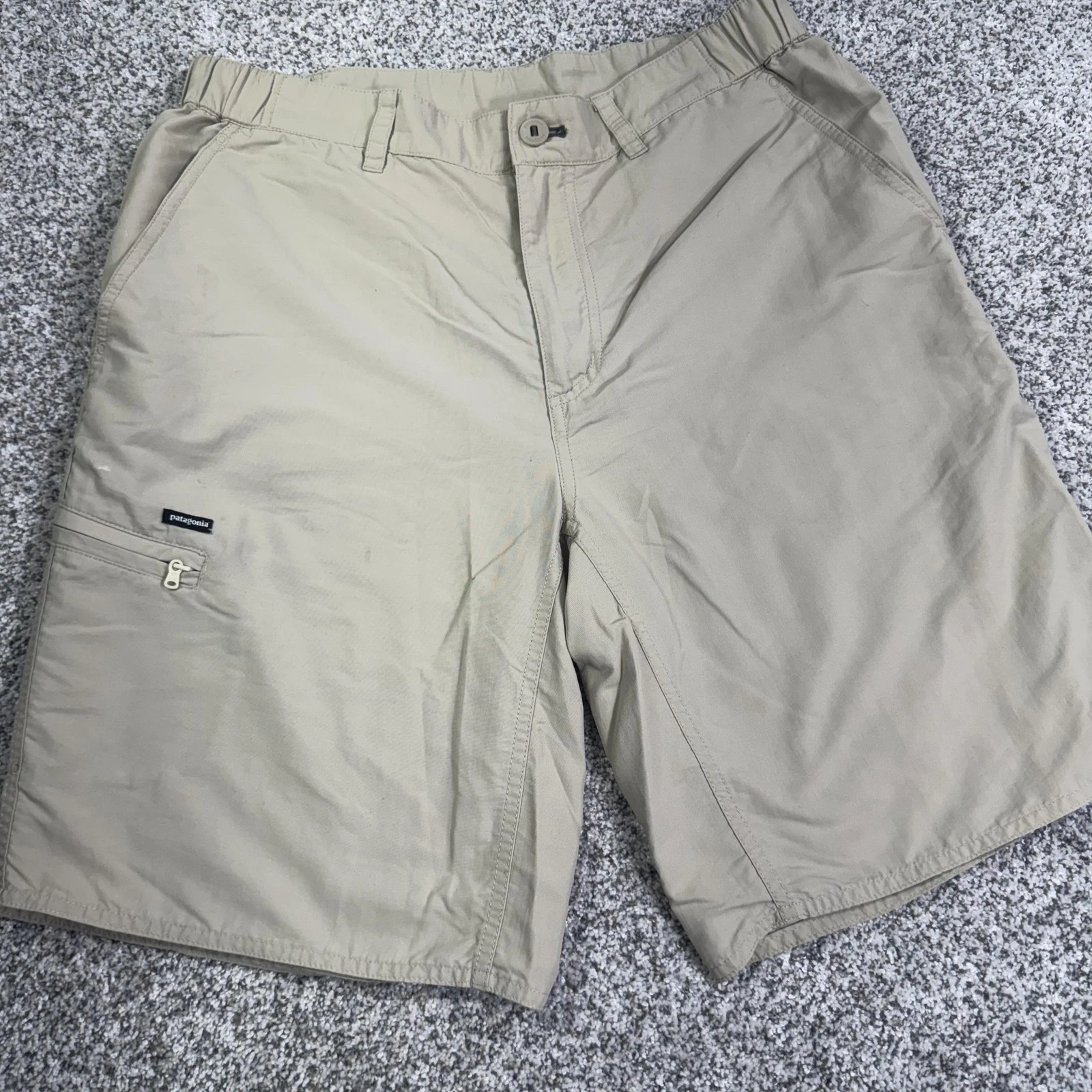 Patagonia Shorts Mens Medium Khaki Nylon Outdoor Hiking Trail Quick Dry Pockets