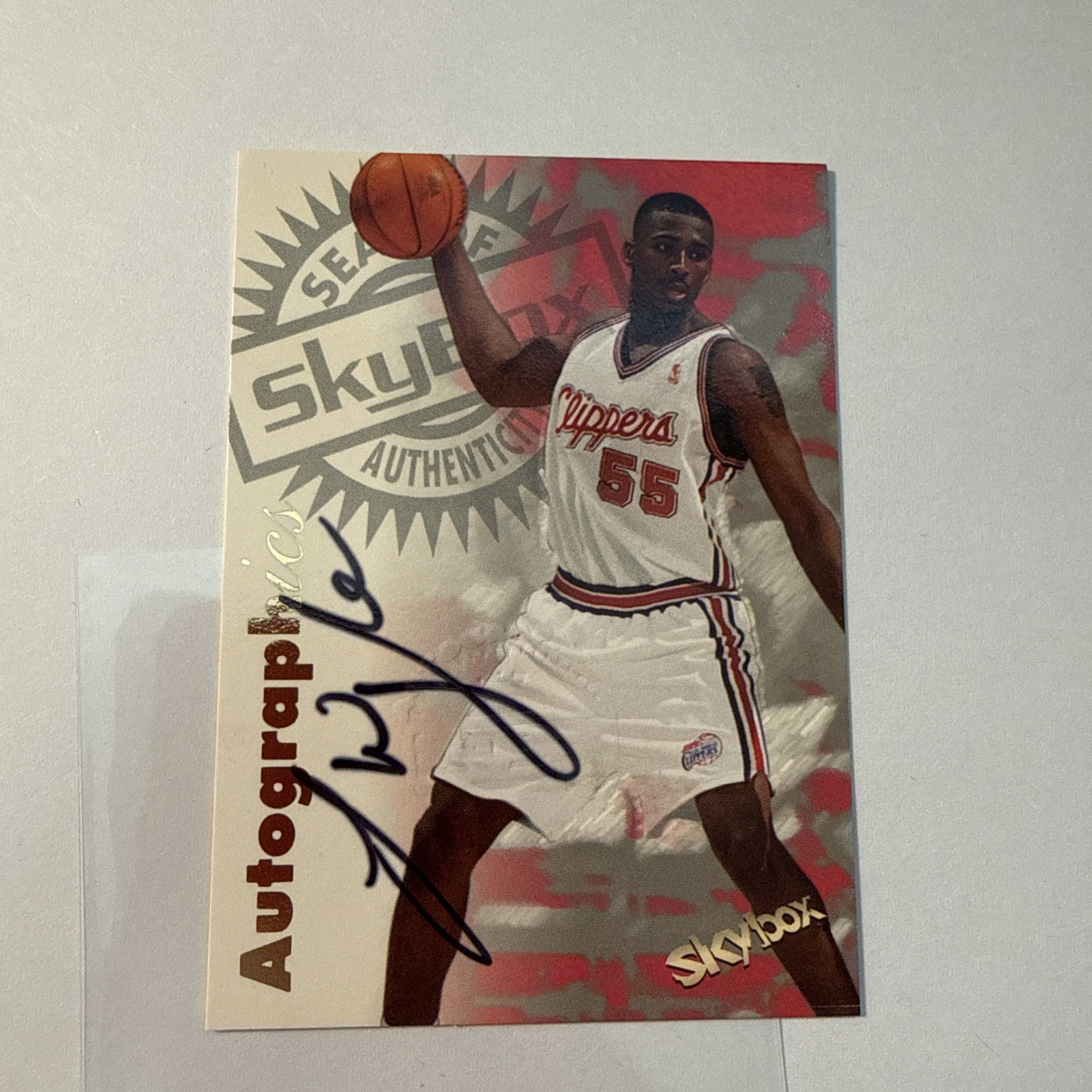 1997/98 Skybox Premium Autographics Lorenzen Wright AUTO Autograph Clippers