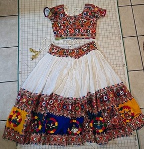 chinese dress ladies Girls Traditional Gujarati Garba Dandiya Dance Costume (Chaniya, Choli –  The Dance Bible