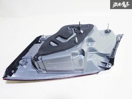 Toyota Crown Athlete AWS210 Genuine LED Tail Light Left Used F/S Japan - Picture 7 of 9