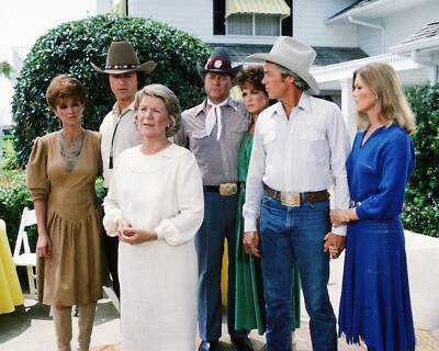 Dallas Miss Ellie Pam Bobby J.R. Sue-Ellen Ray & Donna at Southfork 24x36 poster