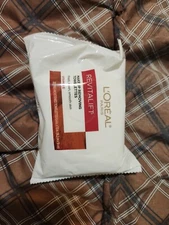 L'Oreal Paris Revitalift Makeup Removing Wipes 30 ct, Gentle Makeup Remover