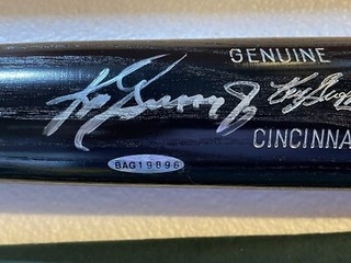 Griffey Jr UDA Louisville Slugger “CINCINNATI REDS” Baseball Bat/Box/COA!