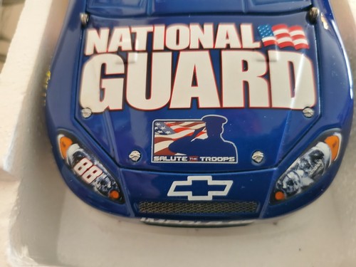 2008 1/24 #88 Dale Earnhardt Jr #88 National Guard / Salute the Troops #326/500 - Picture 5 of 6