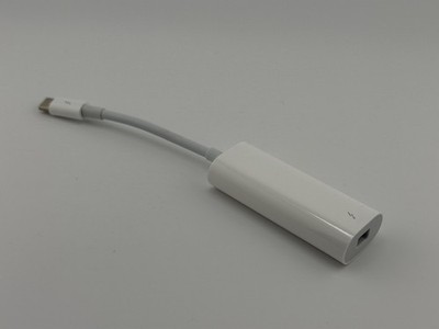 Original Apple A1790 MMEL2AM/A Thunderbolt 3 USB-C auf Thunderbolt 2 Adapter