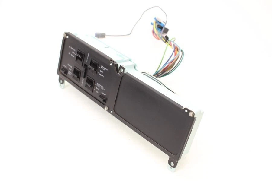 Exibição de informações do motorista Chevrolet Corvette 1984-1989 25080175 - Imagem 2 de 4