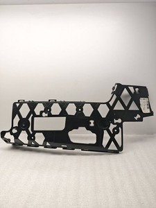 Volkswagen PASSAT B7 2012 Halterung Stoßstange Stoßfänger vorne 3AA807178