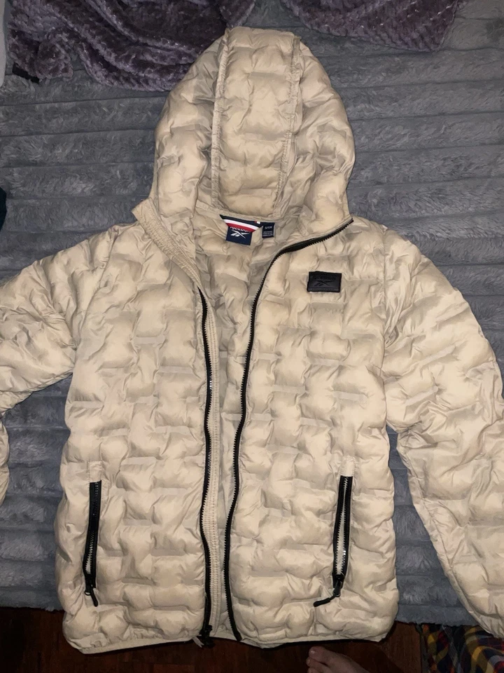 锐步 Glacier Shield 绗缝连帽夹克,尺寸 L Sand Tan Color Puffy — 第 2/4 张图片