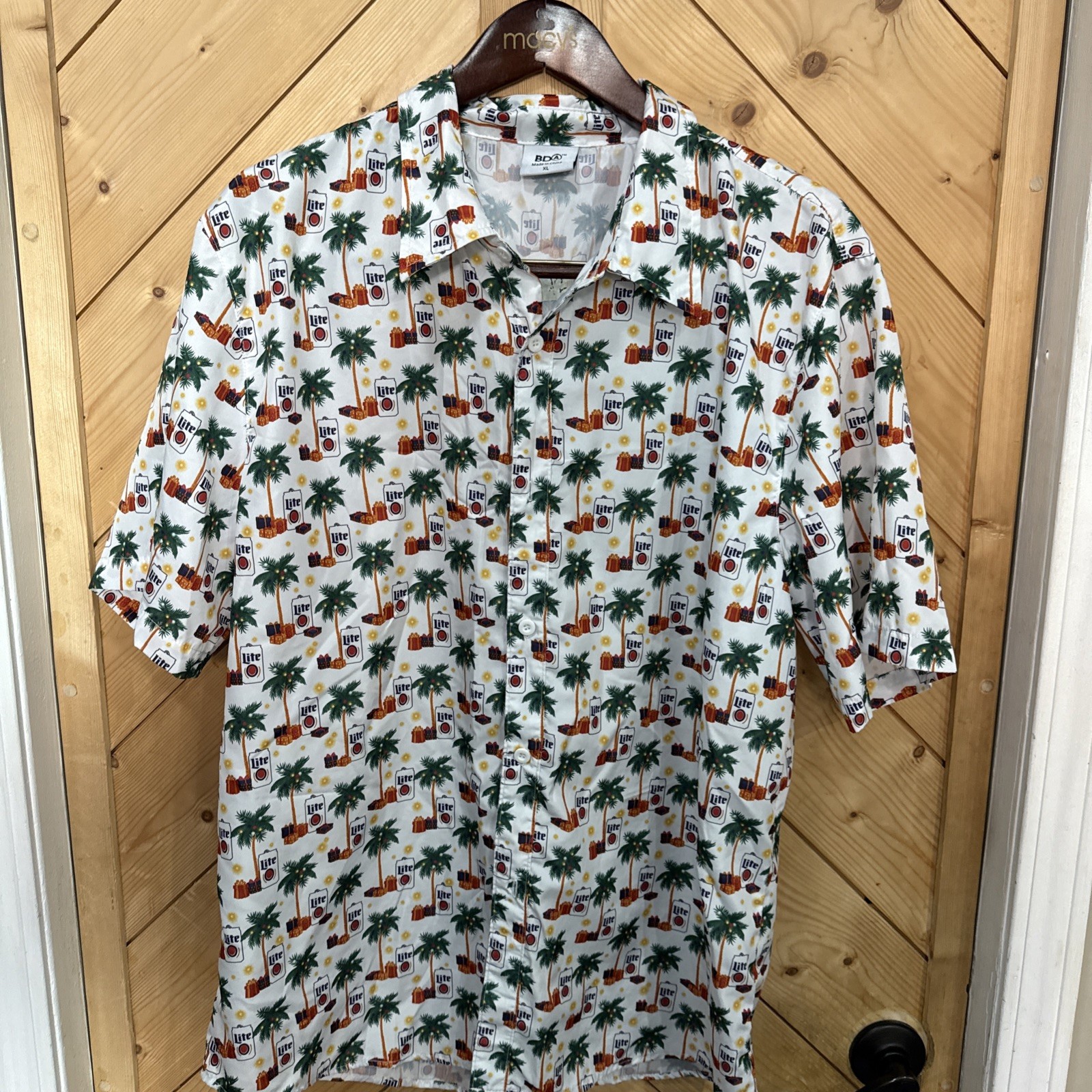 Light beer lightweight polyester button-down shir… - image 2