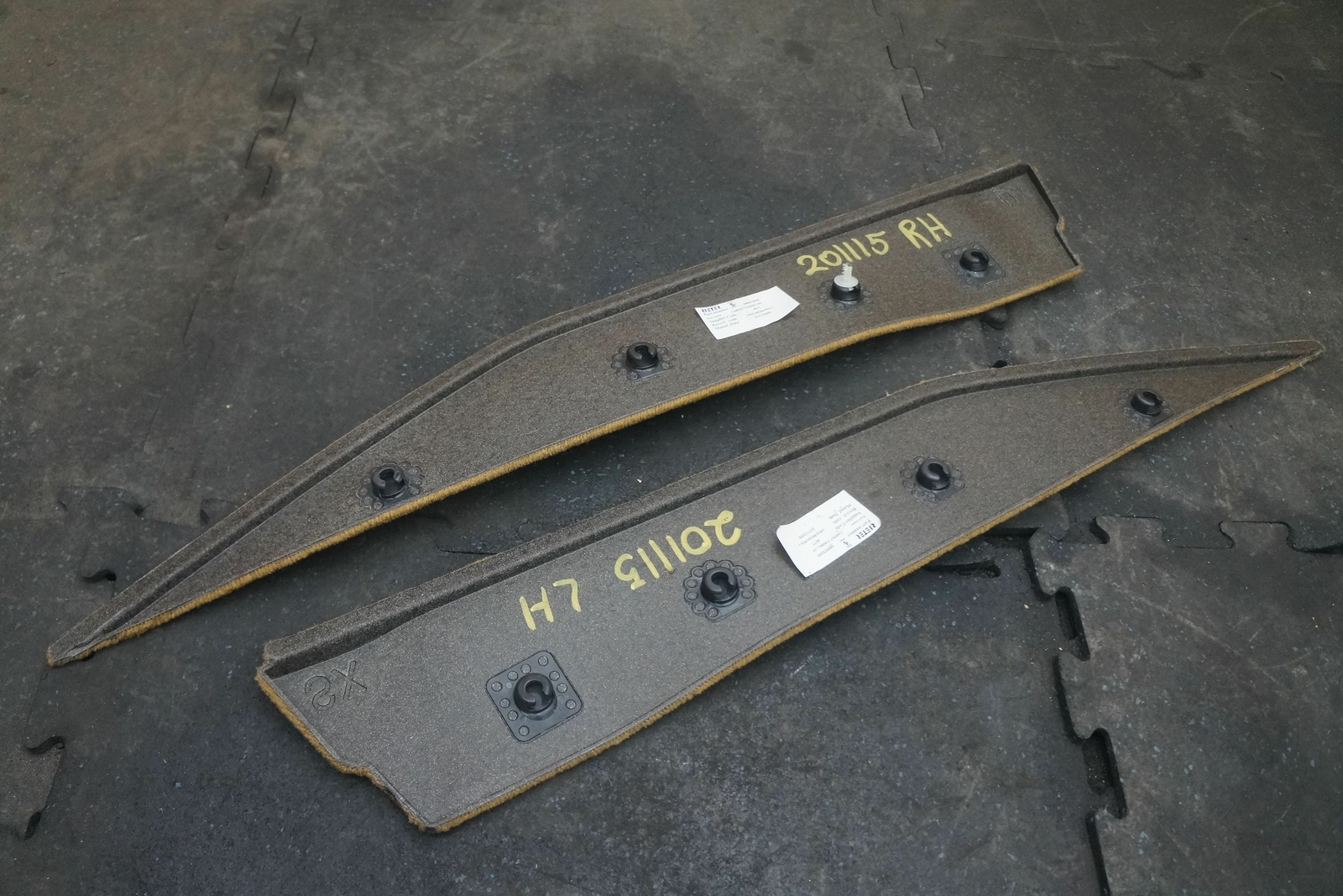 Set 2 Center Console Side Trim Panel Carpet 80679300 OEM Ferrari California 2010