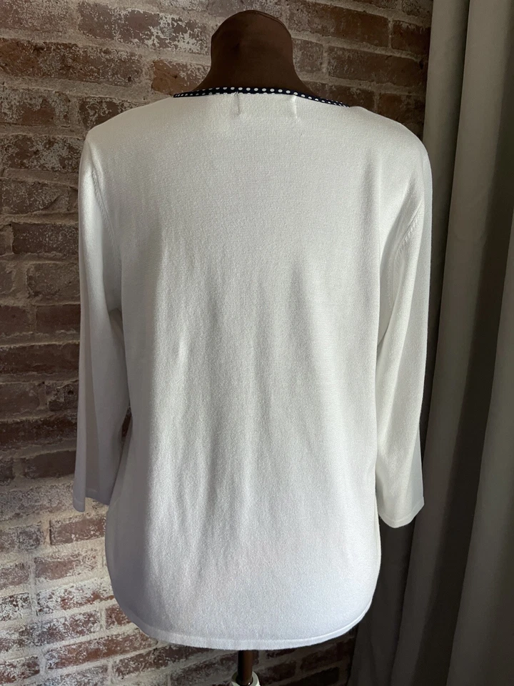 Alfred Dunner Pullover Sweater White With Blue Floral Polka Dot Embroidery Small - Изображение 4 из 4