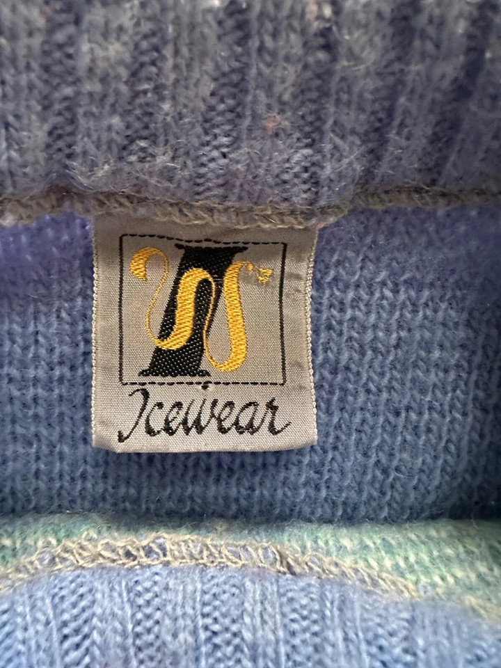 Suéter Icewear Lana Geométrico Patrón Nórdico Cuello Redondo Hecho en Islandia M Azul Foto 4 de 4