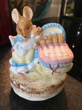Schmid "The Tale of Two Bad Mice" by Beatrix Potter Music Box 1981 Hand Painted