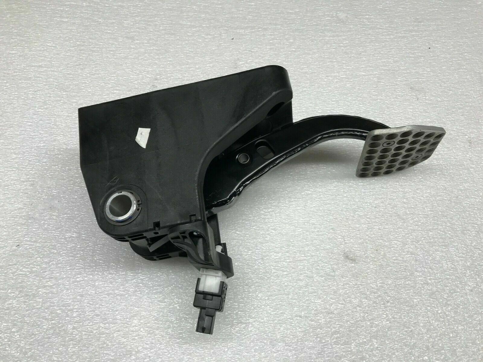 FERRARI 488 COMPLETE BRAKE PEDAL ASSEMBLY OEM 256436 256426 240987
