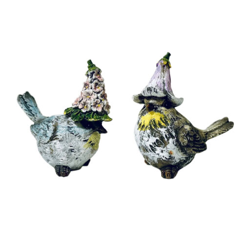 Lot 2, Spring 3.5” Bird Wearing Flower Hat Resin Tabletop Figurine Decor- NEW - Afbeelding 1 van 9