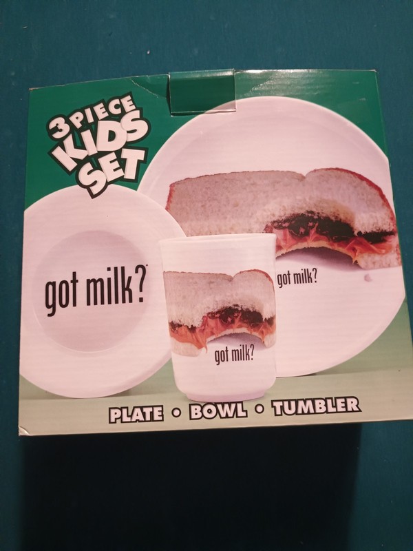Original 1999 Kids 3 Piece got milk? Set!!! New!! NRFB!!!