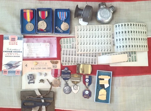 Lot of WW2 Post WW2 US Military medals ,badges