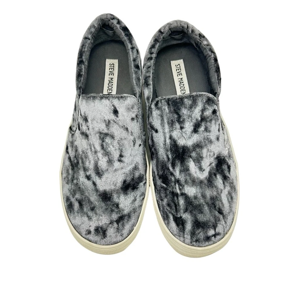Tênis Steve Madden Gema Feminino Tamanho 8.5 Cinza Esmagado Veludo Slip On Confortável Chique - Imagem 3 de 4