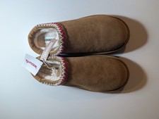 Cushionaire Woman Brown Suede Slipper Size 8.5 NWT