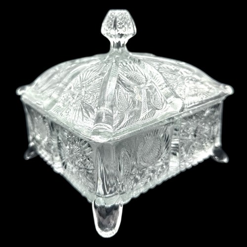 EAPG 1911 Quadratisch HIGBEE Glas Delta getäfelt DISTEL bedeckt BUTTER Schale mit Fuß - Bild 2 von 9