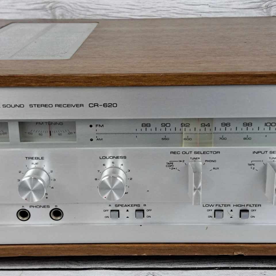 Receptor estéreo de sonido natural Yamaha CR-620 vintage Foto 3 de 4