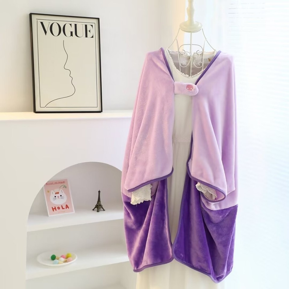 Cute Kuromi Flannel Cloak Hoodie Blanket Cosplay Warm Blankets Women