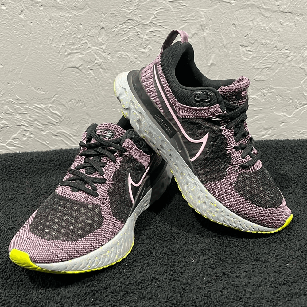 Nike React Infinity Run Flyknit 2 Violet Dust Womens Running Shoes Size 6.5 Like New