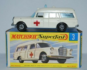 matchbox series 3 binz ambulance