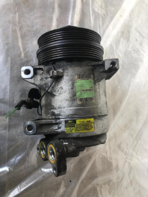 2004-2011 Volvo S40 Air Conditioning A/C AC Compressor OEM
