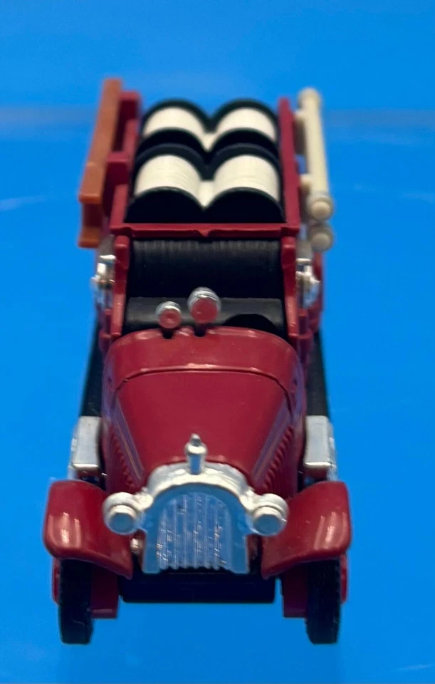 Buffalo 1924, Ahrens Fox 1954 y Mack Camiones de Bomberos Reactores Digest Foto 3 de 4