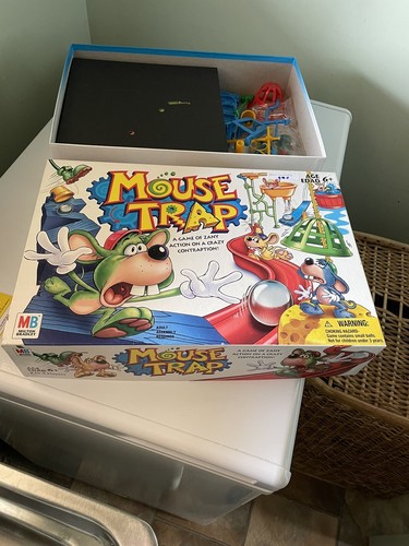 Vintage Milton Bradley Mouse Trap Game 2005 HASBRO - Picture 4 of 8