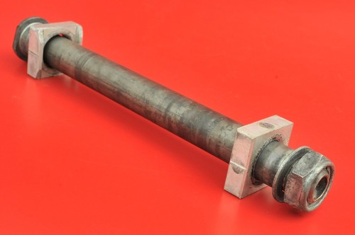 2005 - 2017 Honda CRF450X CRF 450X Rear Wheel Axle Bolt Nut Pivot - Picture 4 of 4