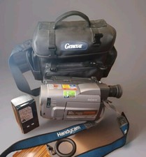 Sony Handycam Vision CCD-TRV62 SteadyShot 30x Digital Zoom Hi8 Camcorder