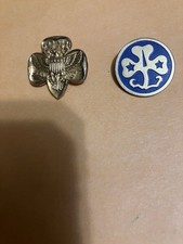 VINTAGE GIRL SCOUT MEMBERSHIP PIN & LEADER PIN