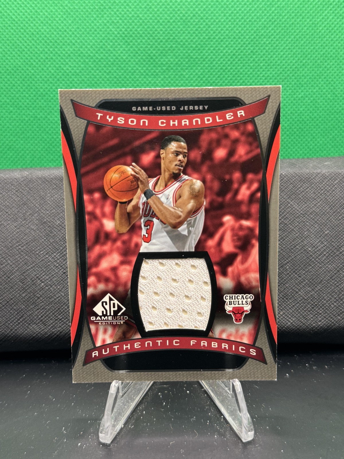 Tyson Chandler #AF-TC Authentic Fabrics Gold 2004-05 SP Game Used Chicago Bulls