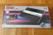 Official Atari 7800+ Console & Wireless Contr...