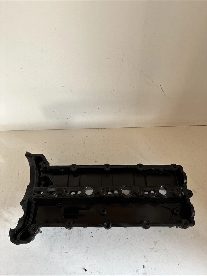 Chrysler Grand Voyager Valve Roker Cover 20132414 Genuine 2.8 crd 2011 - Image 3 of 4