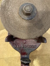 Antique 1925 Badger No.14 Hand Crank Bench Grinder